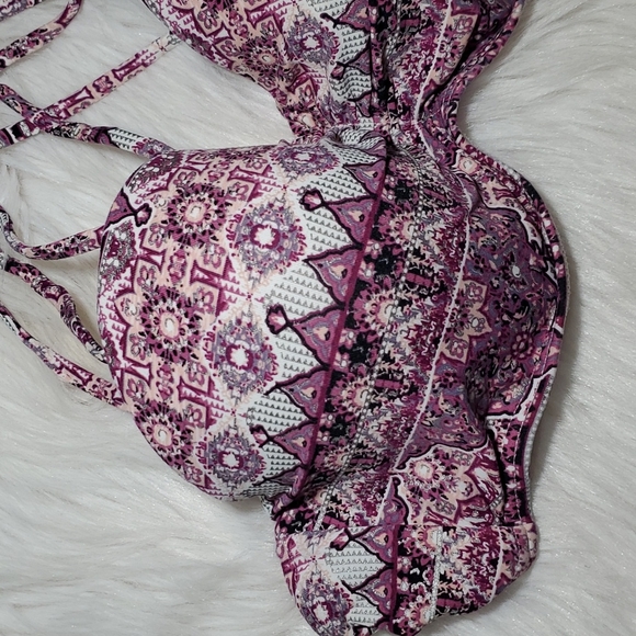 Ambrielle swim top - Picture 5 of 10